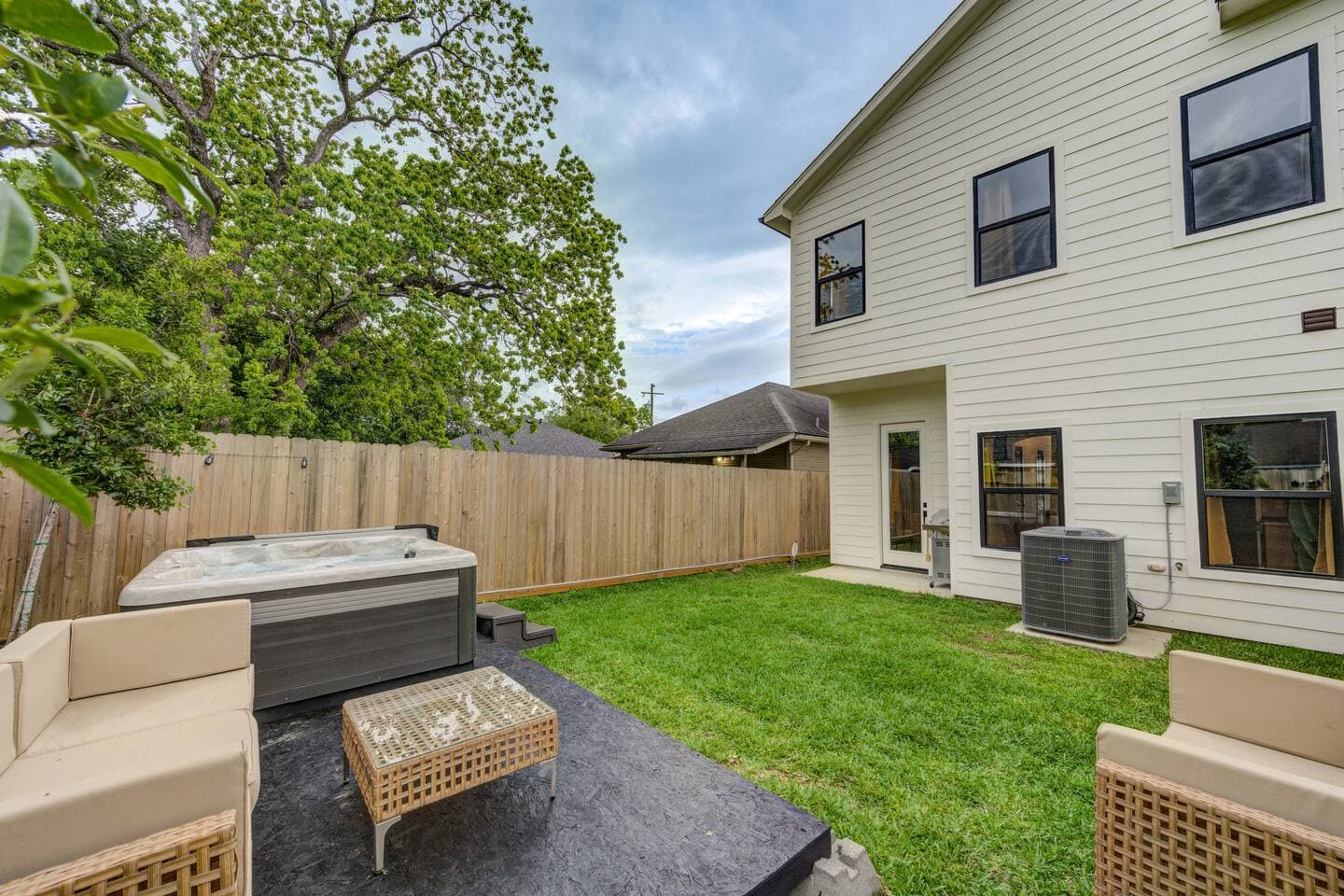 Brand New 4BR | NRG | Med Center | Hot Tub