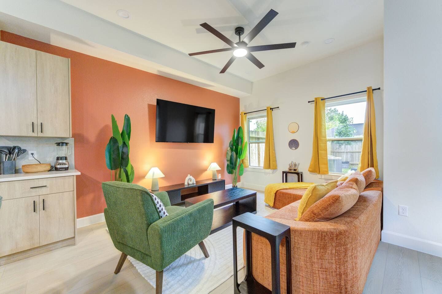 Conjoined New 8BR | NRG | Med Center | Hot Tub photo 2