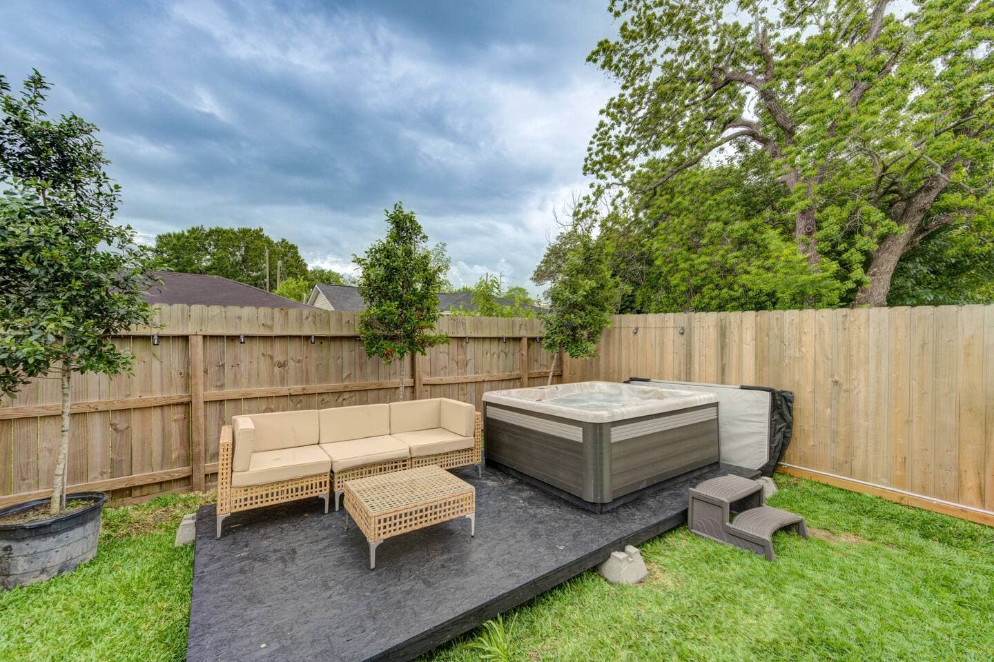 Conjoined New 8BR | NRG | Med Center | Hot Tub photo 4