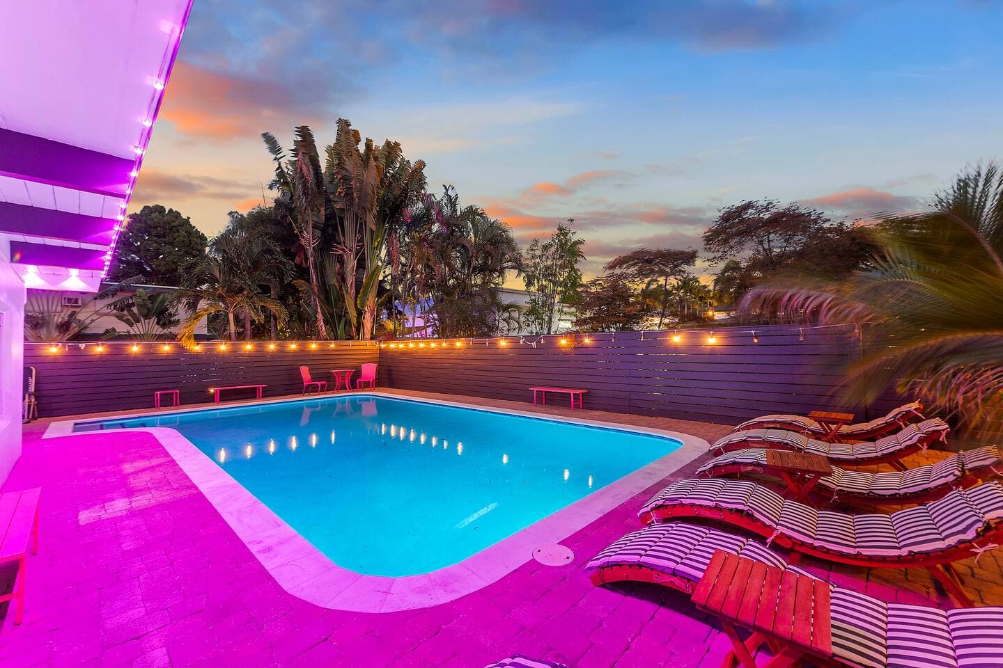 Barbie Poolhouse | 3 Ensuite BR | Outdoor Dining photo 2