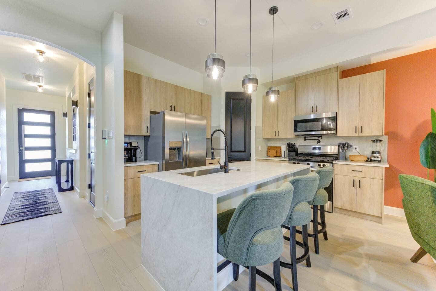 Brand New 4BR | NRG | Med Center | Hot Tub photo 5